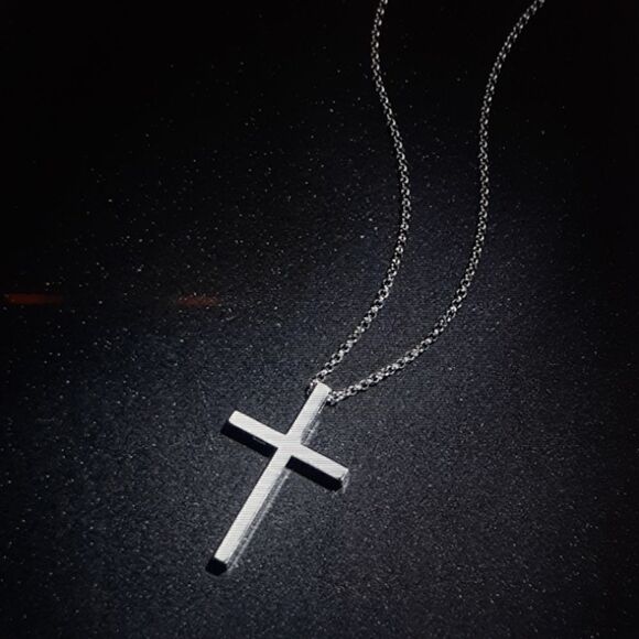 New S925 Simple Silver Cross Necklace New In Box - Picture 1 of 4